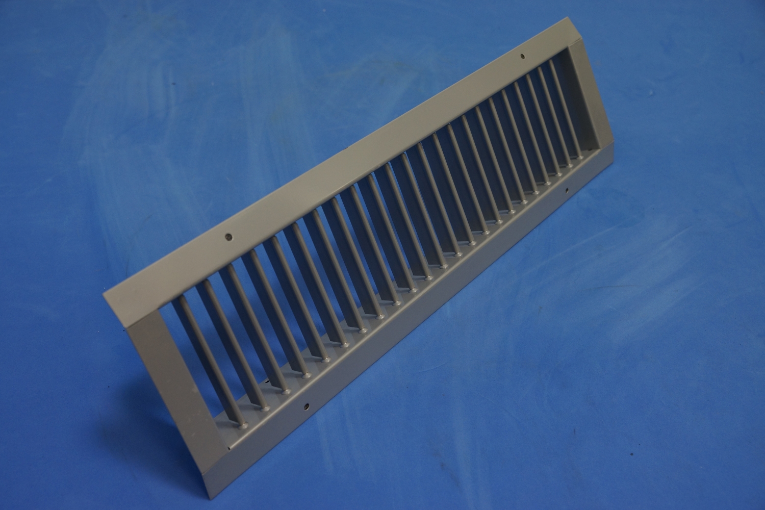 Montaje de una campana extractora industrial. 1º día. | Filtresa